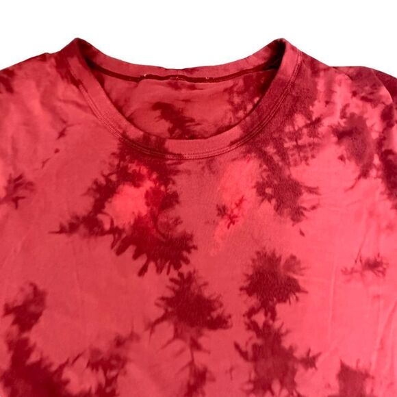 Lululemon ~ Mens Tie Dye Athletic shirt ~ missing size tag ~ possibly size M - Picture 2 of 6